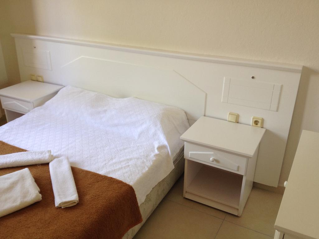 Gorkem Hotel & Apartments Олудениз Экстерьер фото