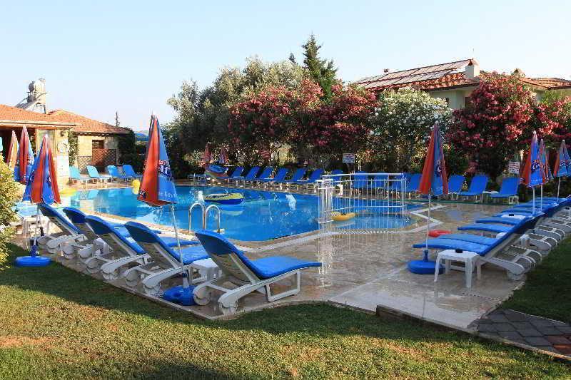 Gorkem Hotel & Apartments Олудениз Экстерьер фото