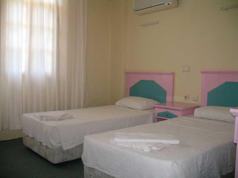 Gorkem Hotel & Apartments Олудениз Экстерьер фото